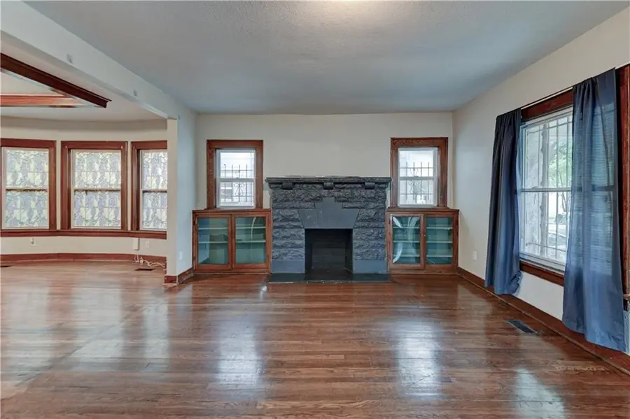 3407 Benton Boulevard, Kansas City, MO 64128 - #3