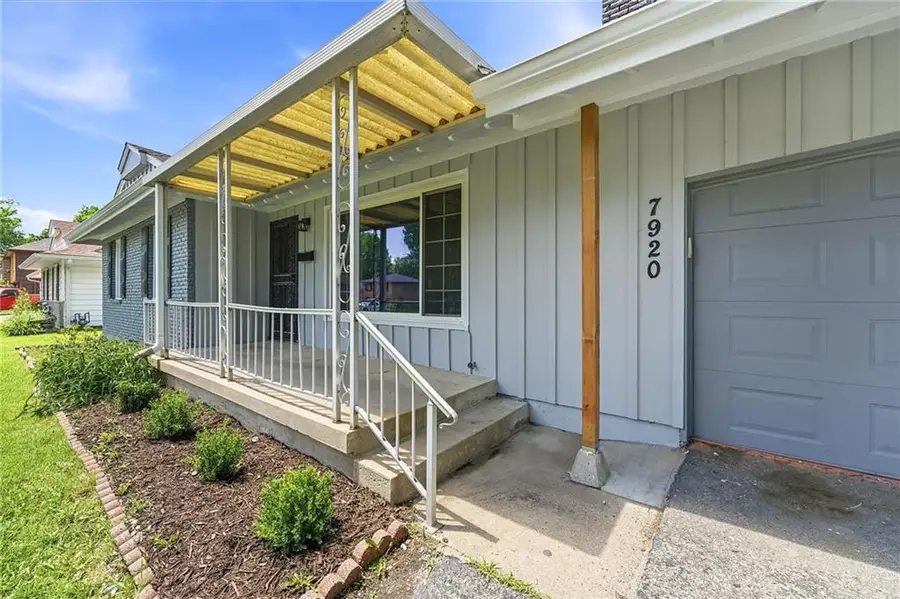 7920 Elm Avenue, Raytown, MO 64138 - #2