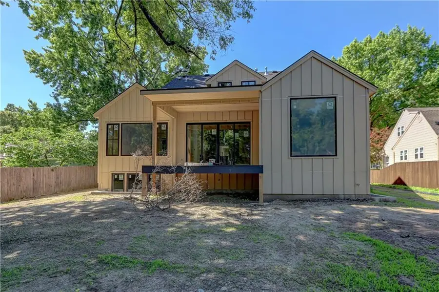 2710 W 49th Street, Westwood, KS 66205 - #3