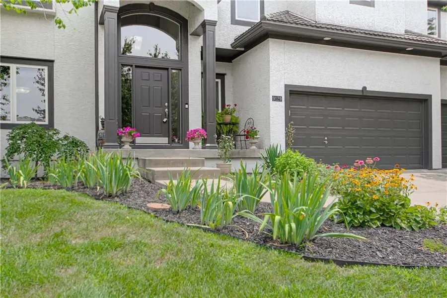 9129 Redbud Lane, Lenexa, KS 66220 - #2