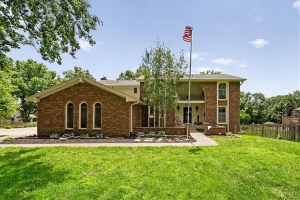 11818 Central Street, Kansas City, MO 64114