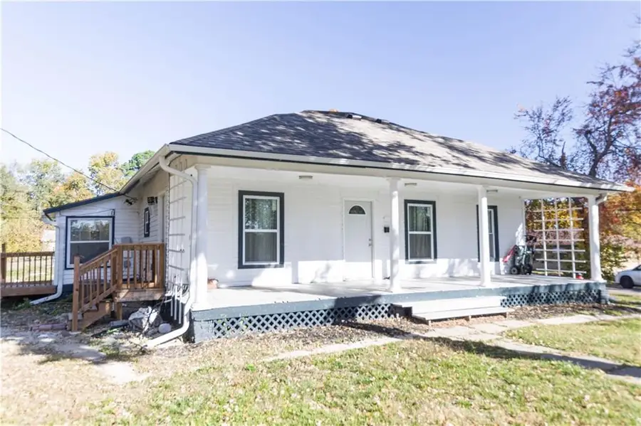 4540 NE 38th Street, Kansas City, MO 64117 - #2