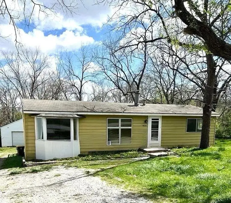 715 NE 44th Street, North Kansas City, MO 64116 - #2