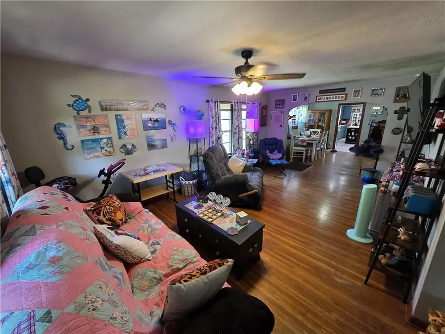 222 S Burns Street, Independence, KS 67301 - #3