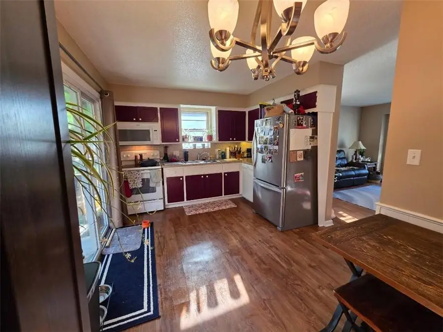 1903 E Lindenwood Circle, Olathe, KS 66062 - #2
