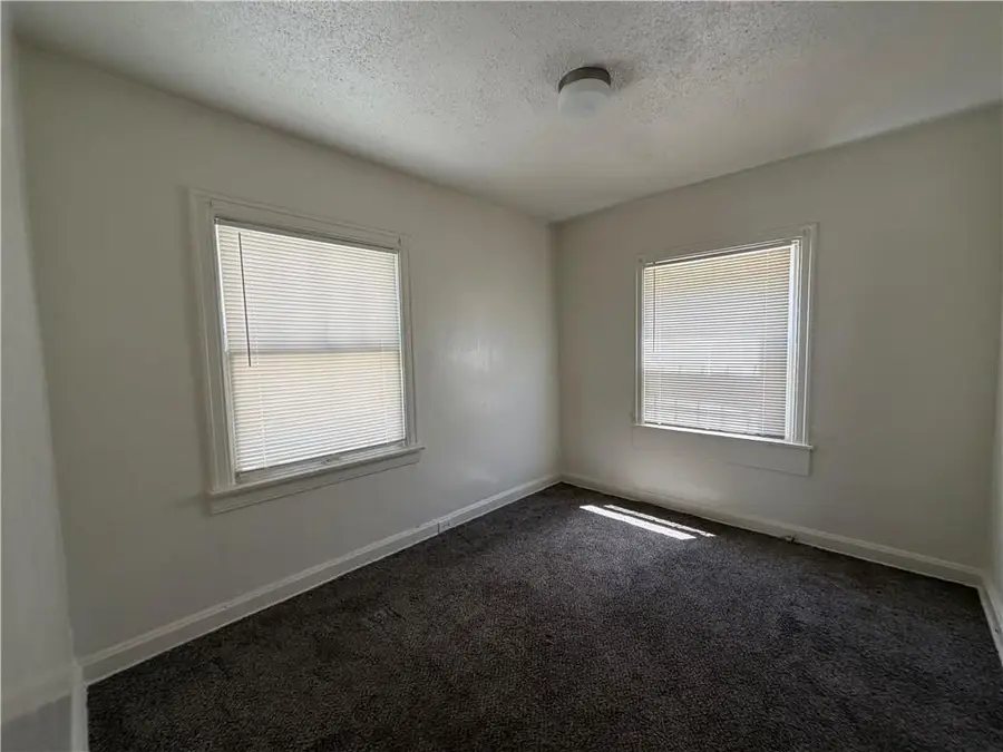 7039 Indiana Avenue, Kansas City, MO 64132 - #3