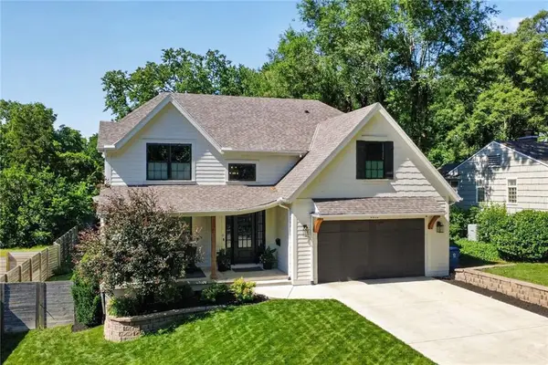 4416 W 77th Street, Prairie Village, KS 66208