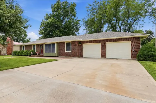 242 SE 131 Road, Warrensburg, MO 64093