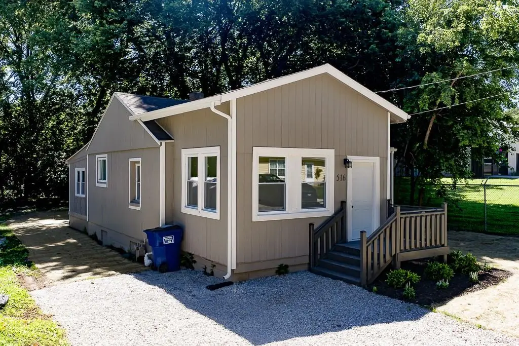 516 N 7th Street, Lawrence, KS 66044 - #1