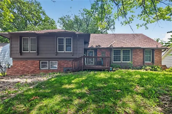 10421 College Avenue, Kansas City, MO 64137