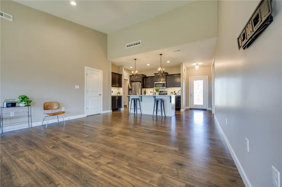 2705 Chasehire Drive, Lawrence, KS 66044 - #3
