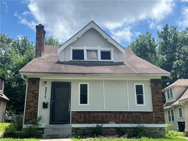 2217 E 67th Terrace, Kansas City, MO 64132
