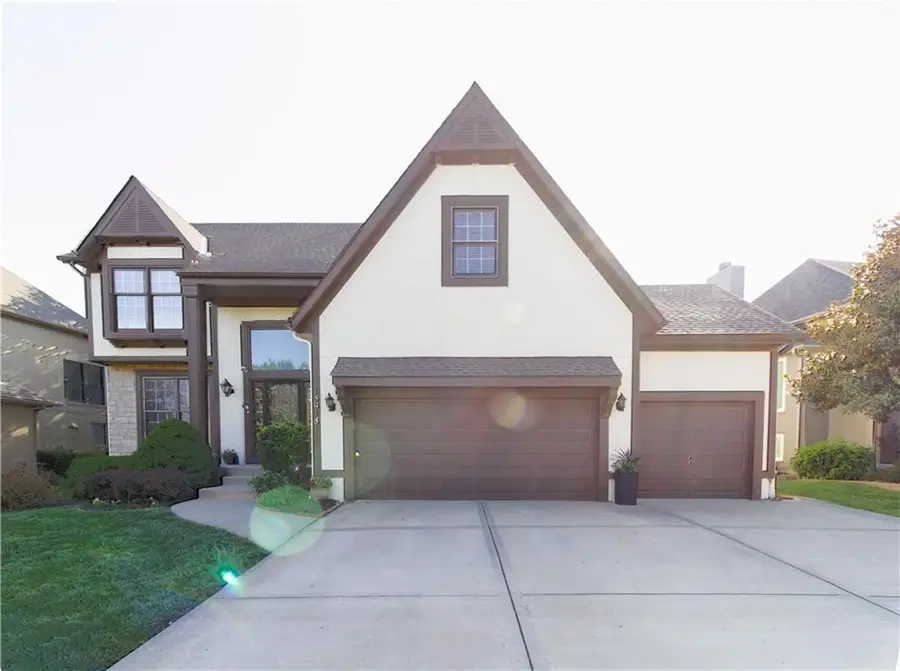 13918 Parkhill Street, Overland Park, KS 66221 - #3