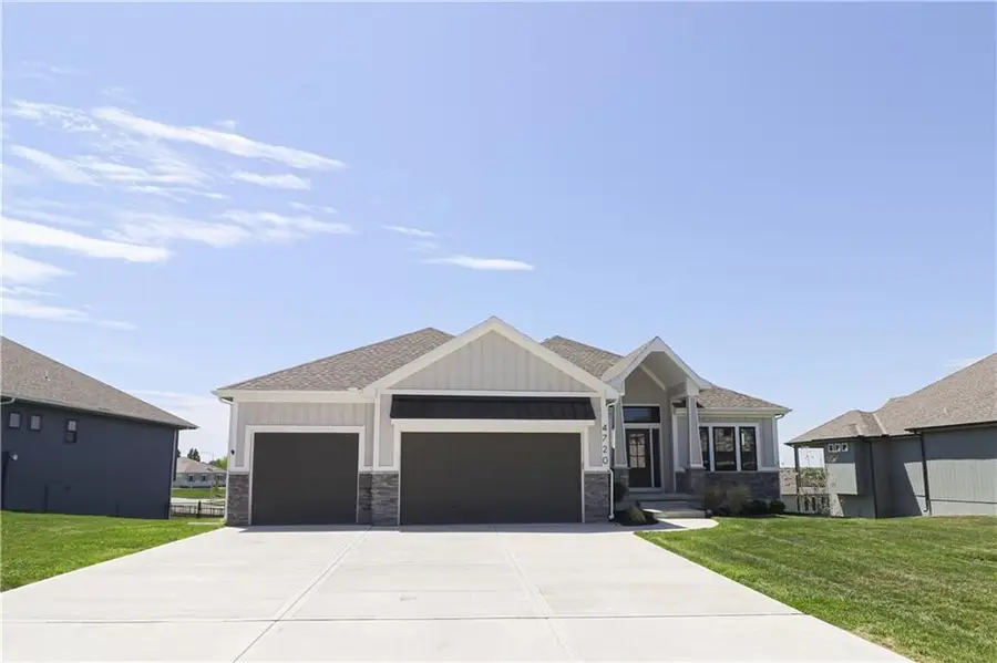 4720 NE Freehold Drive, Lees Summit, MO 64064 - #3