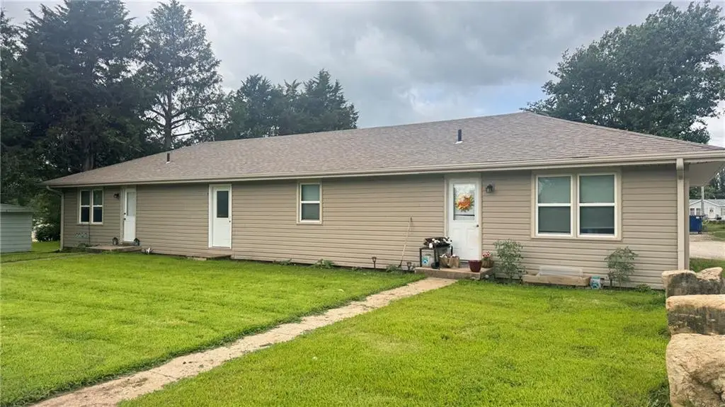 505 N Elmira Street, Highland, KS 66035 - #1