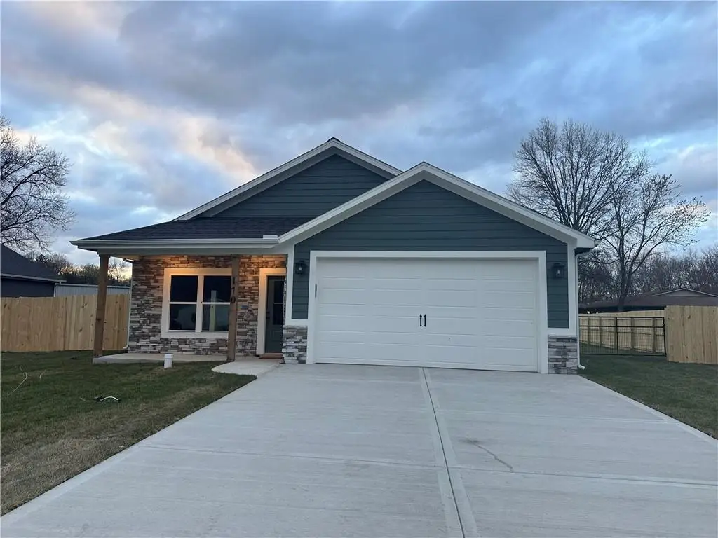 1104 S Oak Street, Plattsburg, MO 64477 - #1