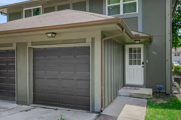 511 Vilas Street, Leavenworth, KS 66048