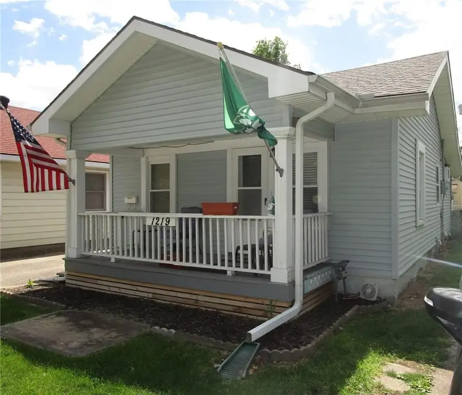 1219 E 24 Avenue, North Kansas City, MO 64116 - #2