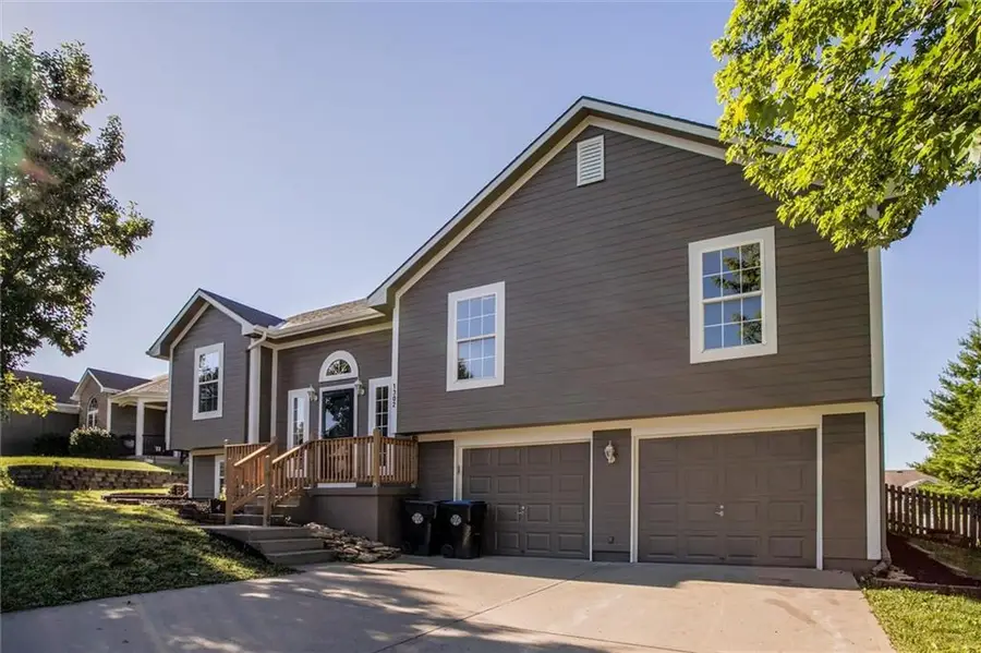 1302 Ridge Tree Lane, Pleasant Hill, MO 64080 - #3