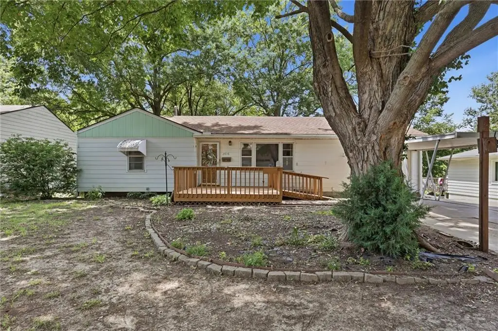2816 S Overton Avenue, Independence, MO 64053 - #1