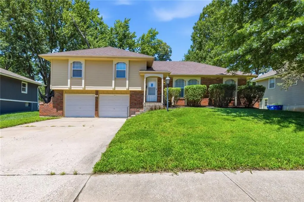 7408 E 127th Place, Grandview, MO 64030 - #1