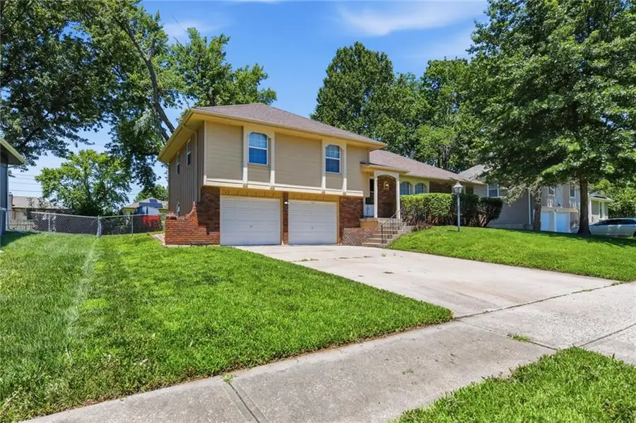 7408 E 127th Place, Grandview, MO 64030 - #2