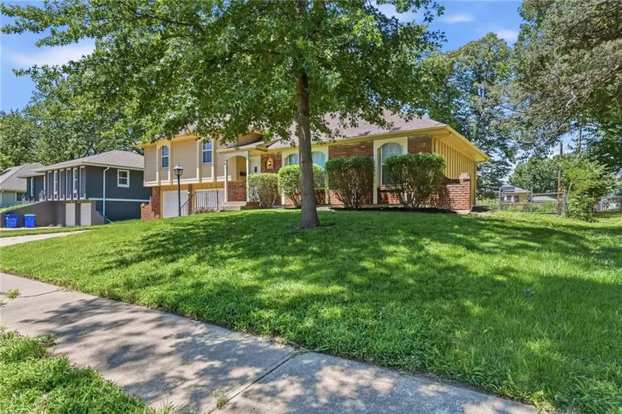 7408 E 127th Place, Grandview, MO 64030 - #3