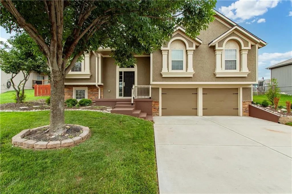 1002 SW Eagle Drive, Oak Grove, MO 64075 - #1