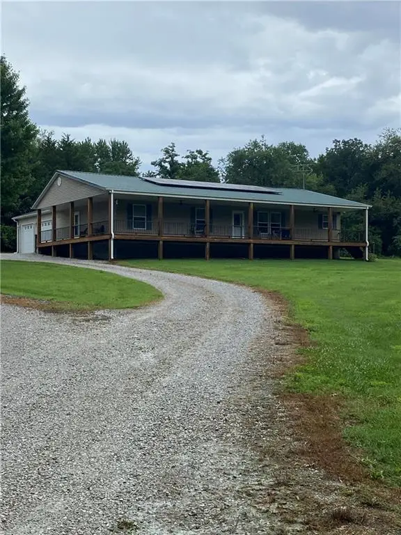 673 SE Z Highway, Deepwater, MO 64740