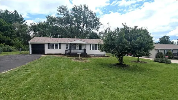 411 N Cogan Lane, Independence, MO 64050