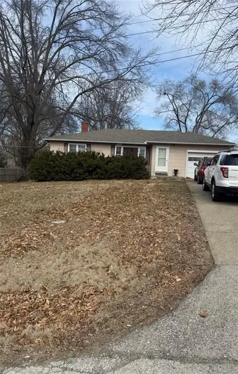 2214 NE 37th Terrace, Kansas City, MO 64116 - #1