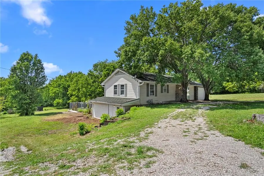 506 N Bynum Road, Lone Jack, MO 64070 - #3