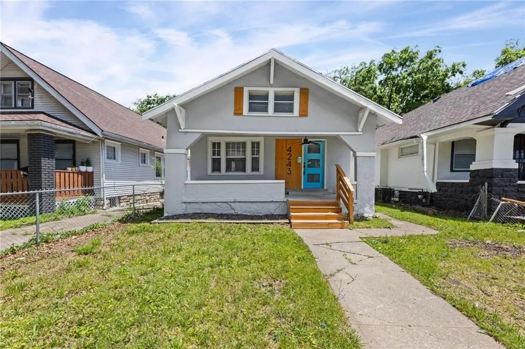 4243 Agnes Avenue, Kansas City, MO 64130 - #1