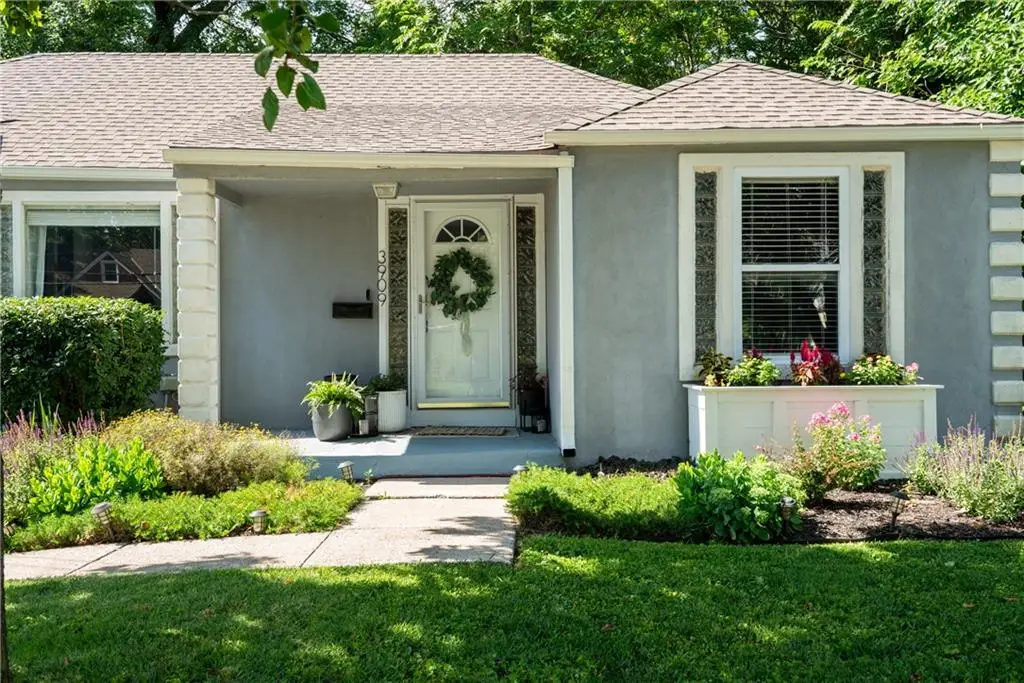 3909 W 47th Street, Roeland Park, KS 66205 - #1