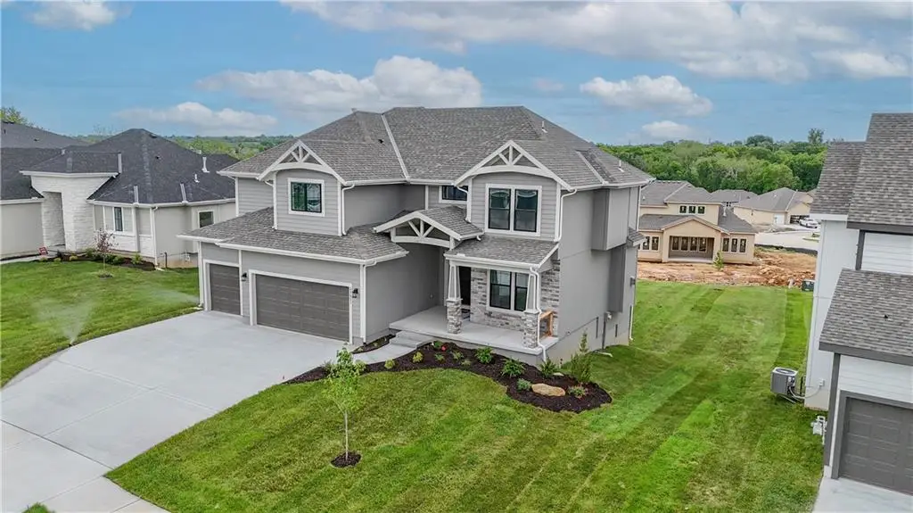 6001 Araphahoe Street, Shawnee, KS 66226 - #1