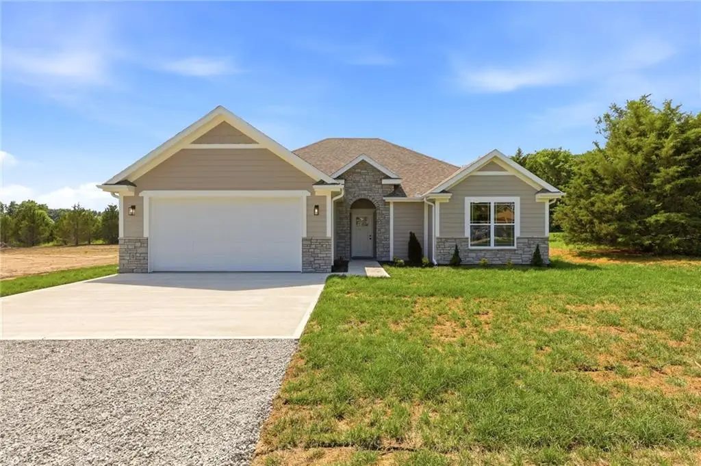 328 NE 51st Road, Warrensburg, MO 64093 - #1