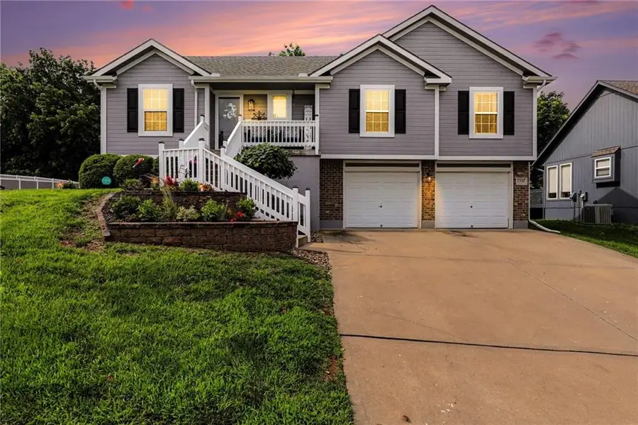 7207 E 165th Street, Belton, MO 64012 - #2