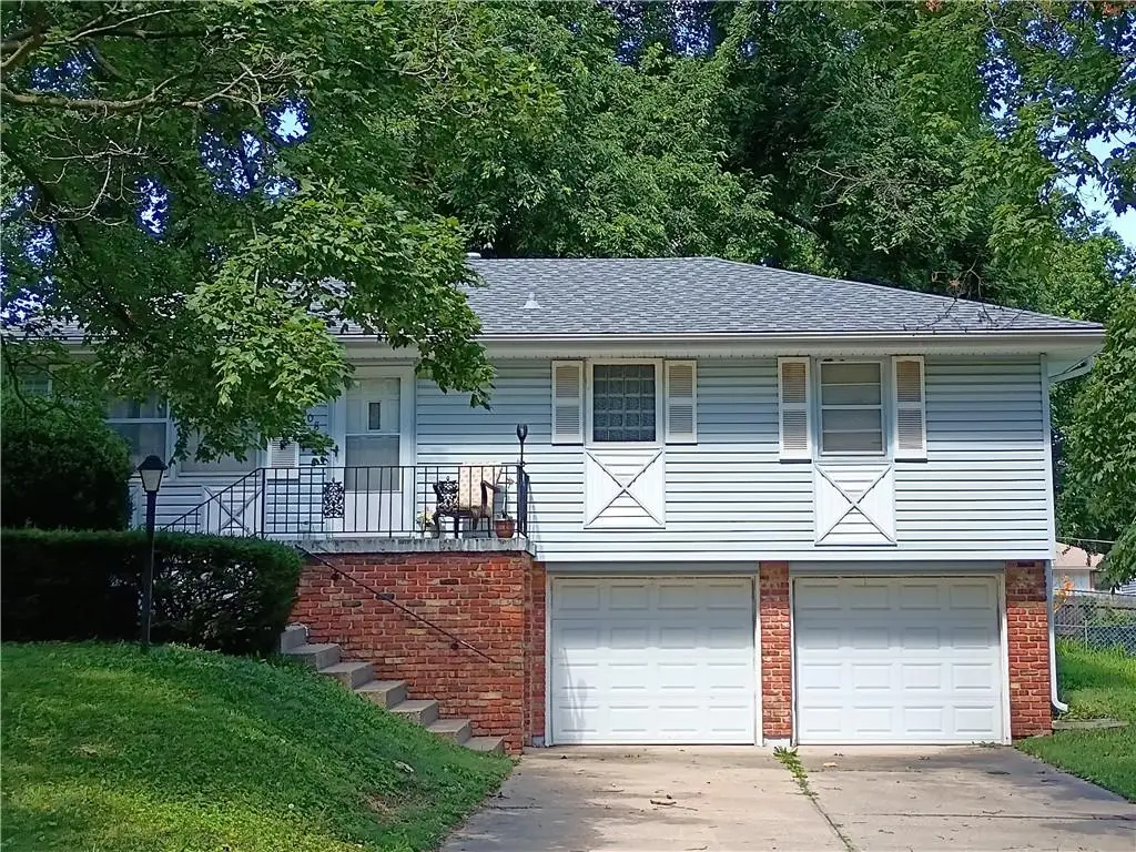 308 SW 5 Street, Blue Springs, MO 64014 - #1