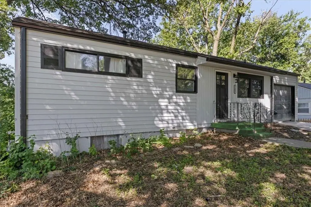 7305 E 86th Street, Kansas City, MO 64138 - #1