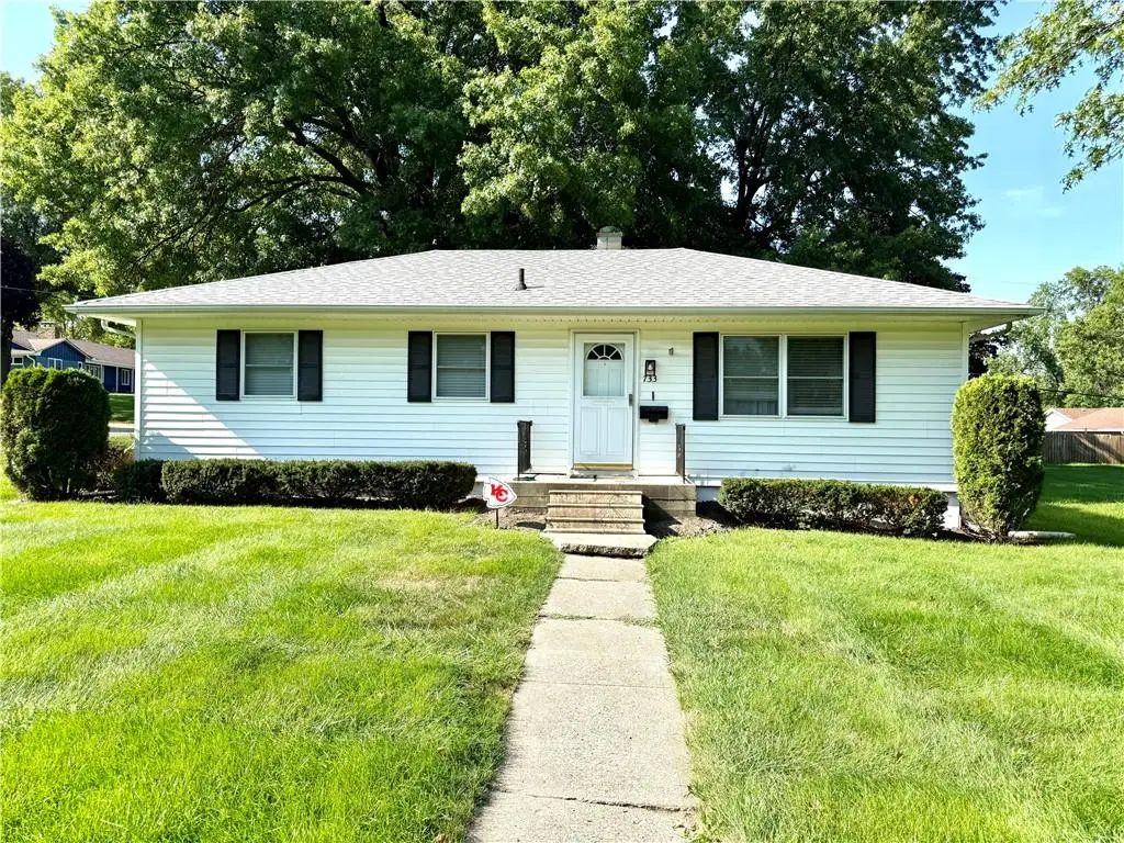 733 W Thompson Street, Maryville, MO 64468 - #1