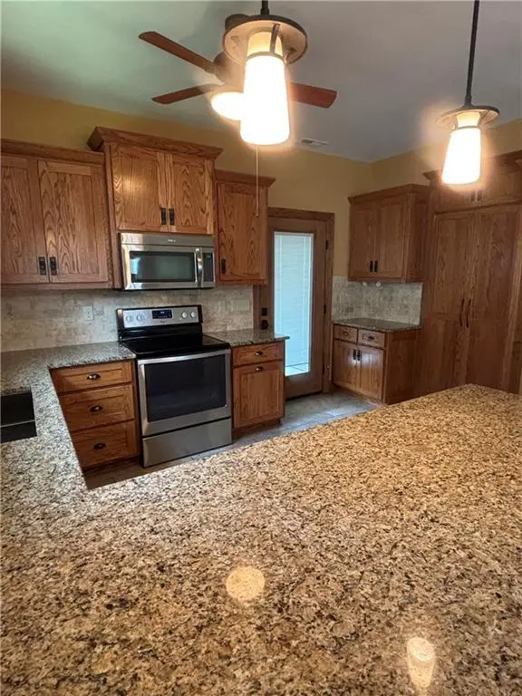 604 S Cedar Street, Ottawa, KS 66067 - #2