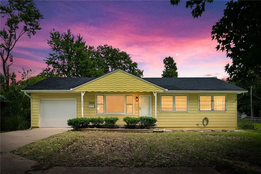 9009 Blue Ridge Boulevard, Kansas City, MO 64138 - #2