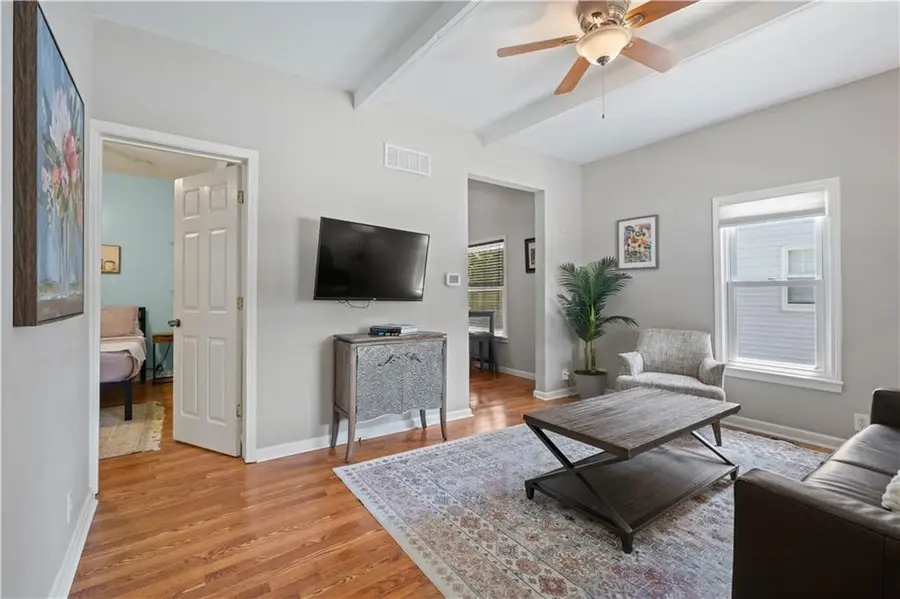 4409 Bell Street, Kansas City, MO 64111 - #3