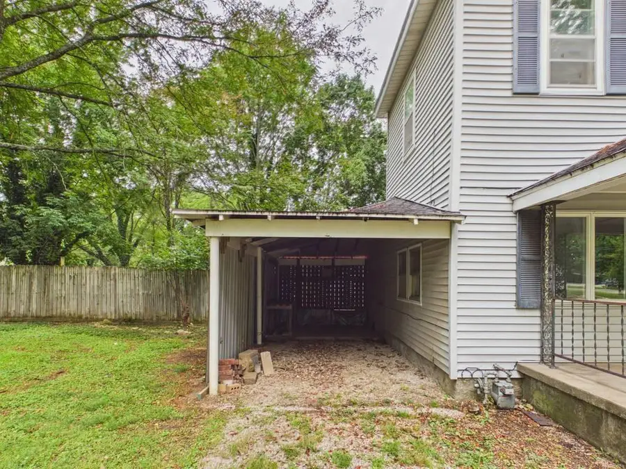 604 S Clark Street, Fort Scott, KS 66701 - #3