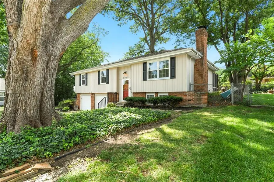 9917 W 65th Place, Merriam, KS 66203 - #3