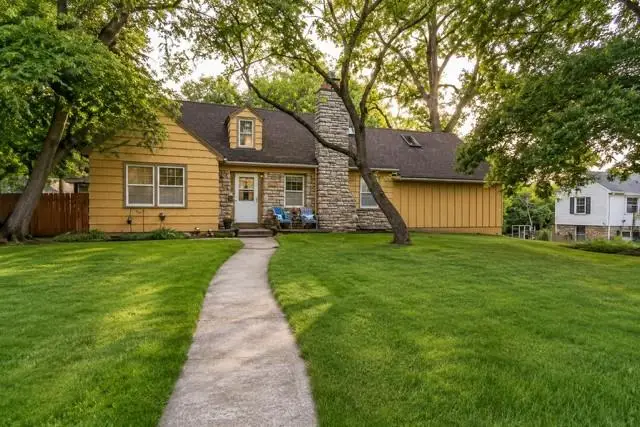 7222 Sycamore Avenue, Kansas City, MO 64133 - #1