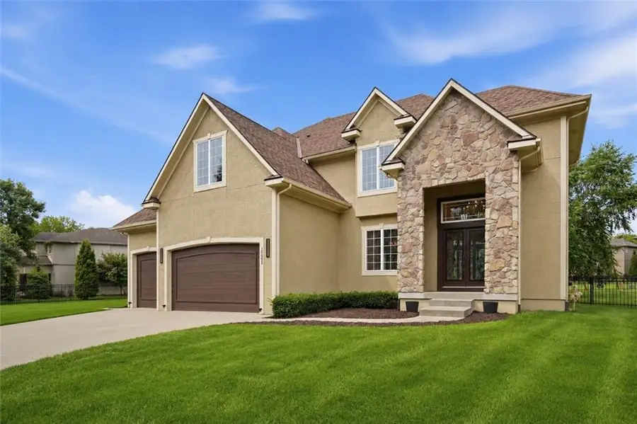 10903 W 163rd Terrace, Overland Park, KS 66221 - #3
