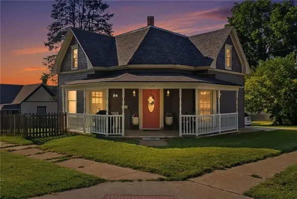 128 E Brown Street, Liberty, MO 64068