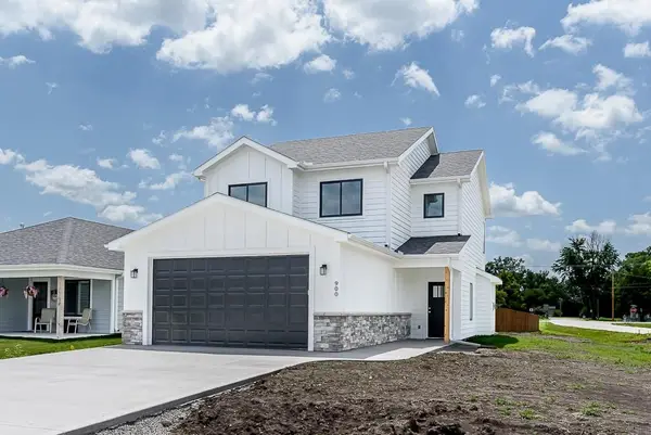 900 2nd Street, Perry, KS 66073