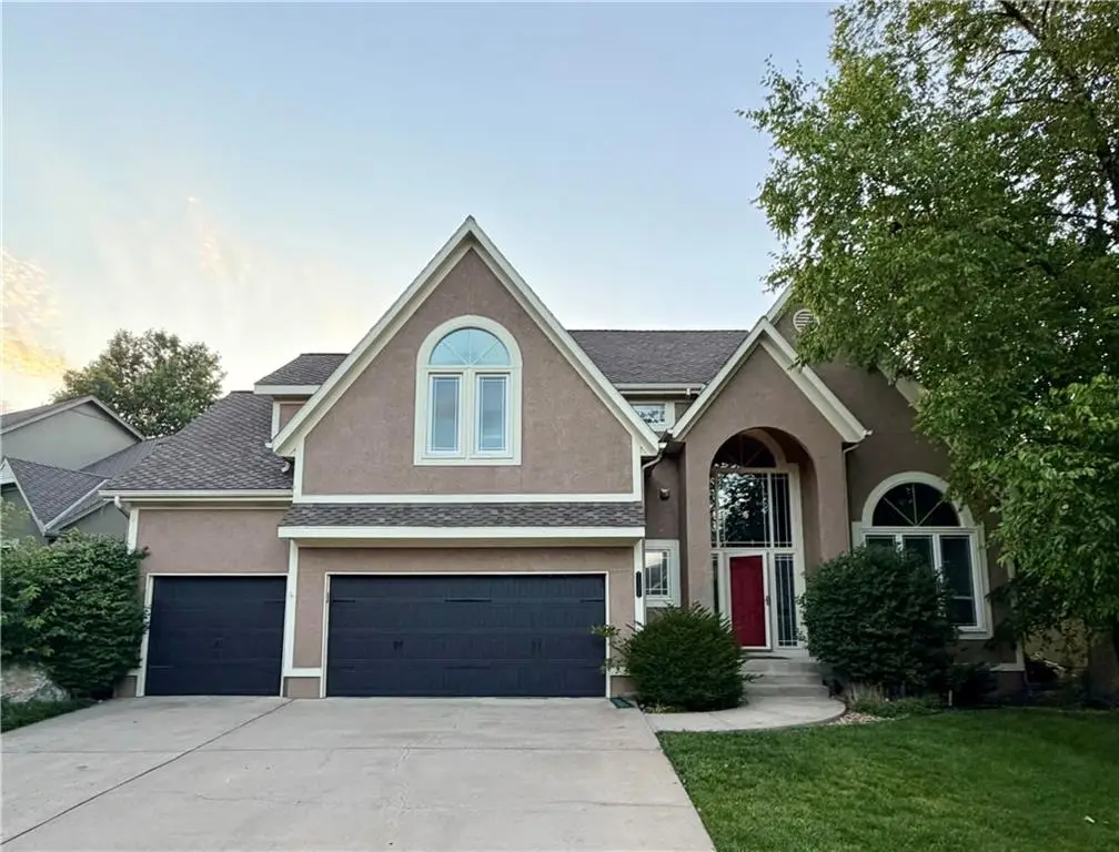 11308 W 143rd Terrace, Overland Park, KS 66221 - #1